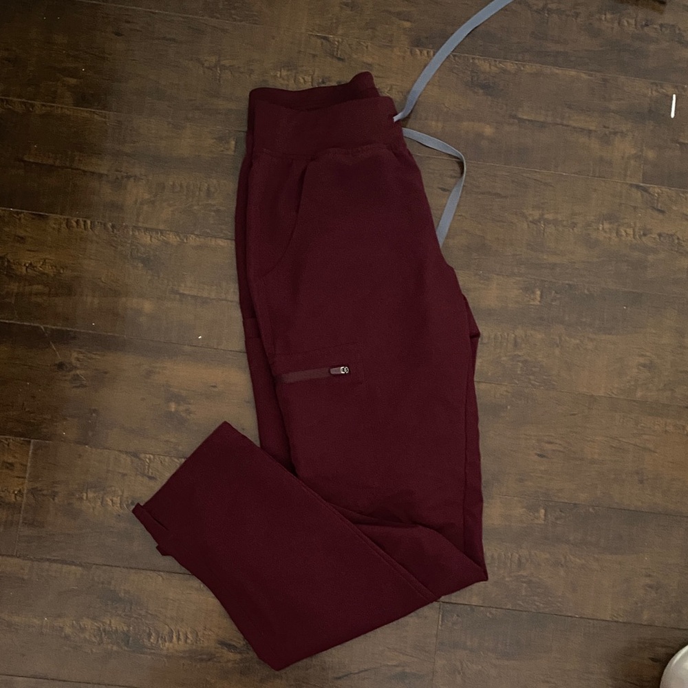 Figs Yola Maroon straight leg Pants
